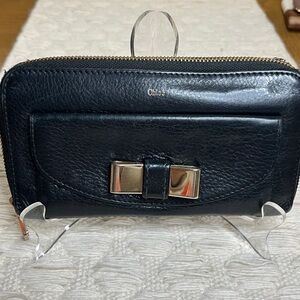 Chloe Continental Lily Leather Zippy Wallet with Gold-Tone Hardware